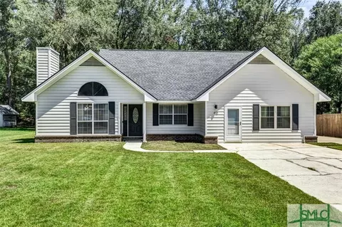 410 Boyd Dr, Richmond Hill, GA 31324
