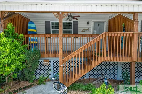 817 1st St #D-3, Tybee Island, GA 31328