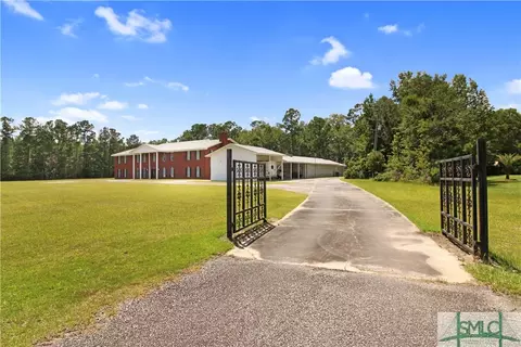 2762 Leroy Coffer Hwy, Midway, GA 31320
