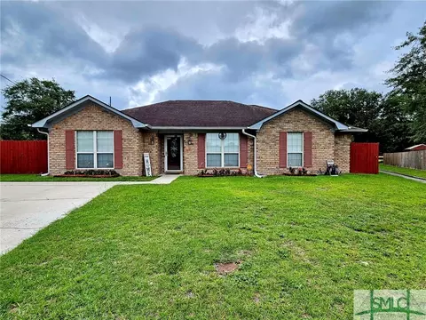 1530 Woodcrest Cir, Hinesville, GA 31313