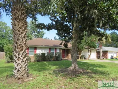6 Black Forest Dr, Savannah, GA 31410