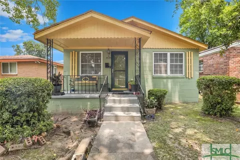 1026 W 41st St, Savannah, GA 31415
