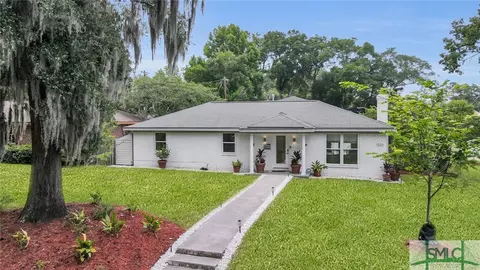 1520 E 49th St, Savannah, GA 31404