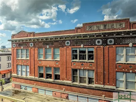 122 W Broughton St #202, Savannah, GA 31401