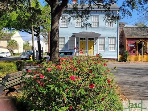 534 E State St, Savannah, GA 31401