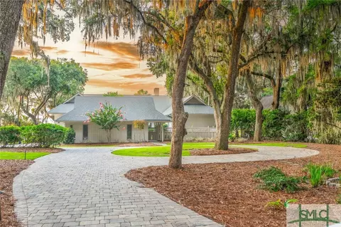21 Magnolia Xing, Savannah, GA 31411