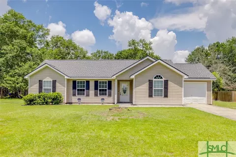 208 Walker Dr, Guyton, GA 31312