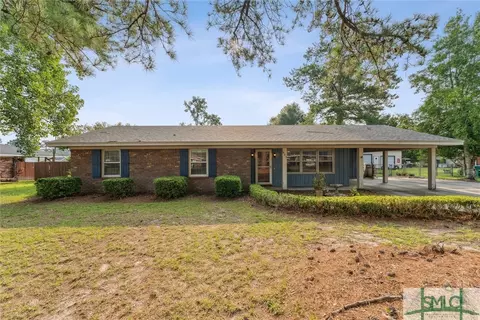 403 Hickory St, Springfield, GA 31329 photo 3