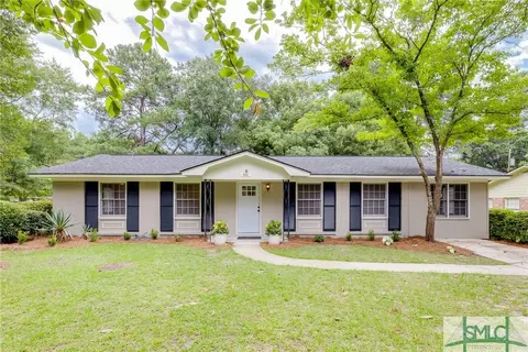805 Dyches Dr, Savannah, GA 31406