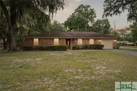 1 Delford Ct, Savannah, GA 31404