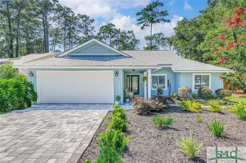 53 Village Green Cir, Savannah, GA 31411