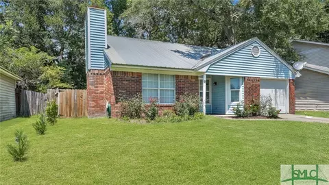 8 E Quail Forest Ct E, Savannah, GA 31419
