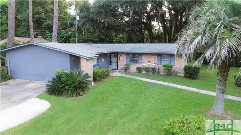 704 Dyches Dr, Savannah, GA 31406