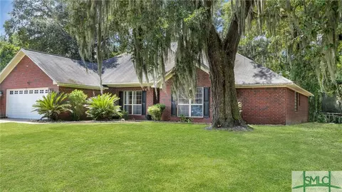 178 Julie Ln, Midway, GA 31320