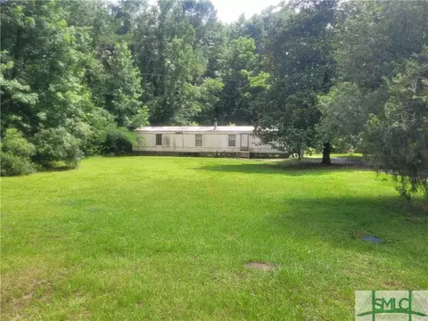 7543 E Oglethorpe Dr, Midway, GA 31320 photo 2