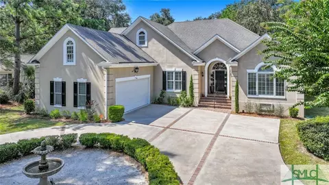 120 Winterberry Dr, Savannah, GA 31406