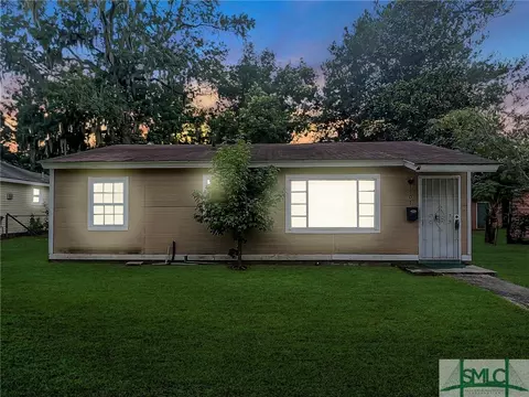 1507 E 56th St, Savannah, GA 31404