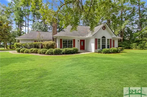 203 S Topi Trl, Hinesville, GA 31313