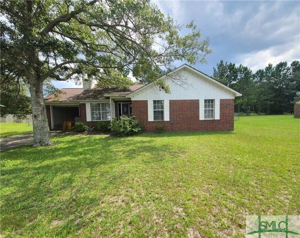 20 W Kenny Dr, Hinesville, GA 31313