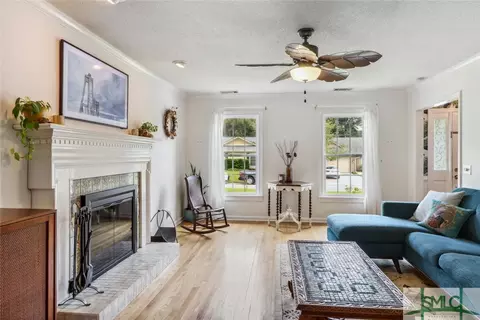 919 Moss Dr, Savannah, GA 31410