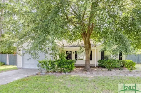 132 Knotty Pine Cir, Springfield, GA 31329