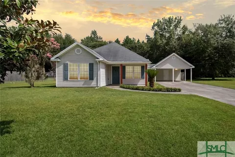199 Lindsey Dr, Richmond Hill, GA 31324