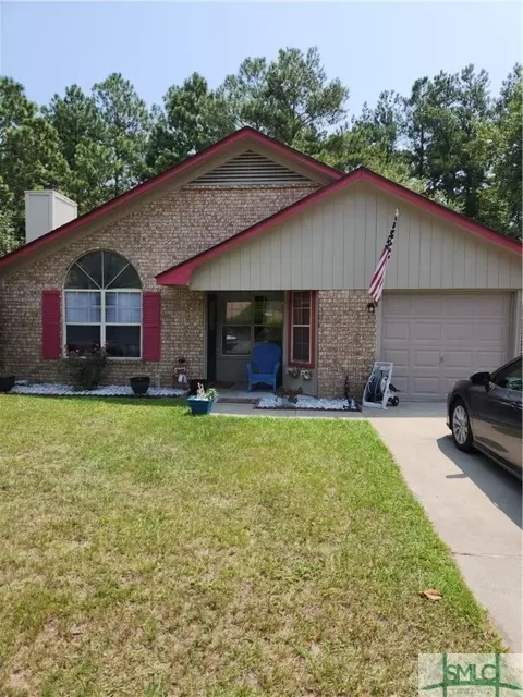805 Madison Dr, Hinesville, GA 31313