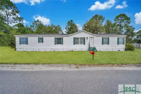 93 Huckaberry Ln, Ludowici, GA 31316
