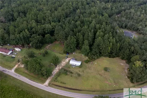 876 Savannah Town Rd, Springfield, GA 31329
