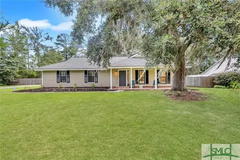 444 Brisbon Rd, Richmond Hill, GA 31324