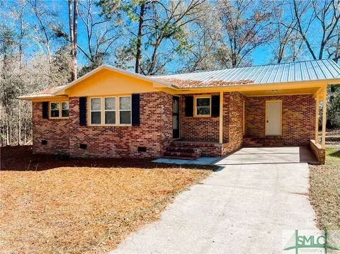 818 King Circle Dr, Swainsboro, GA 30401