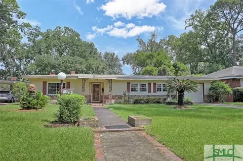 126 E 64th St, Savannah, GA 31405