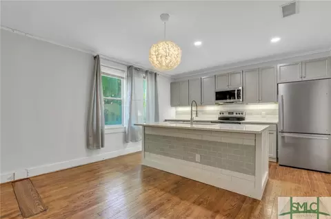 332 E 56th St, Savannah, GA 31405 photo 9
