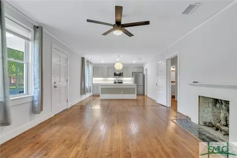 332 E 56th St, Savannah, GA 31405 photo 5