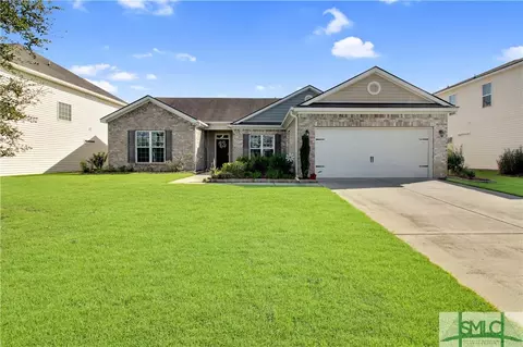 7 Salix Dr, Savannah, GA 31407