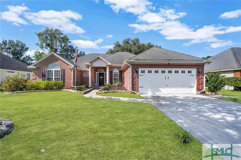 77 Hall St, Richmond Hill, GA 31324