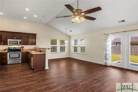 8 Havasu Lake Dr, Savannah, GA 31407 photo 3