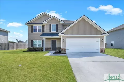 489 Thorp Cir, Hinesville, GA 31313