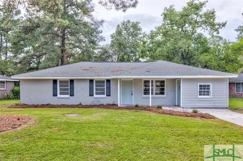 221 Dyches Dr, Savannah, GA 31406