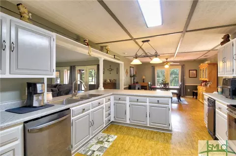 206 Lakeshore Rd, Guyton, GA 31312 photo 6