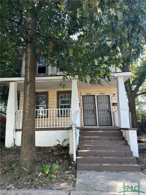 1207 E Bolton St, Savannah, GA 31404