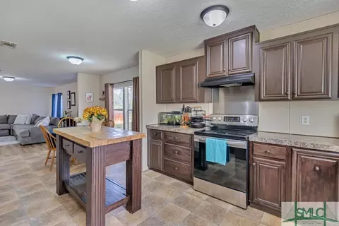 79 Smiley Loop Rd, Riceboro, GA 31323 photo 13