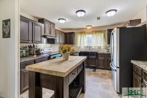 79 Smiley Loop Rd, Riceboro, GA 31323 photo 10