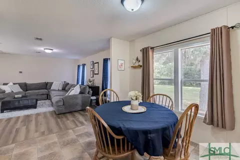79 Smiley Loop Rd, Riceboro, GA 31323 photo 8