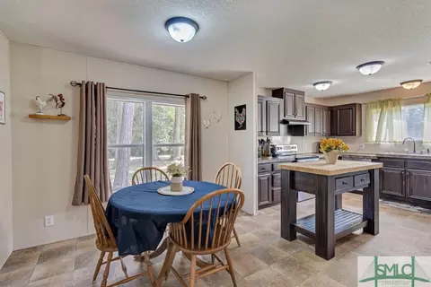 79 Smiley Loop Rd, Riceboro, GA 31323 photo 9