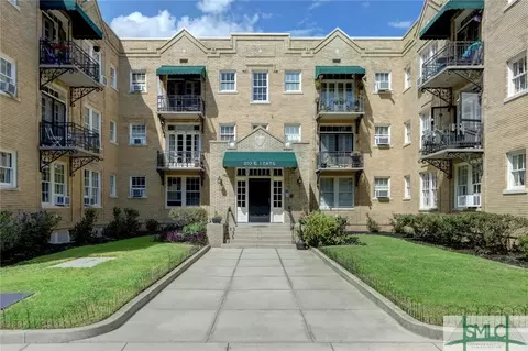210 E State St #14, Savannah, GA 31401