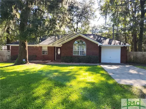 90 Holly Cir, Midway, GA 31320