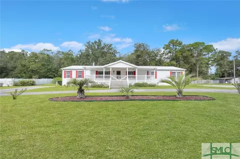 56 Beulah Rd, Midway, GA 31320
