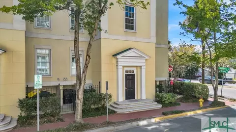 337 W Charlton St, Savannah, GA 31401