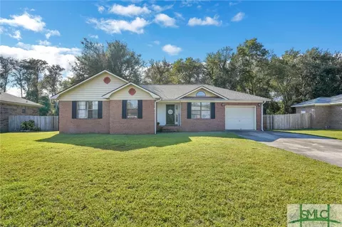 946 Gulfstream Rd, Hinesville, GA 31313